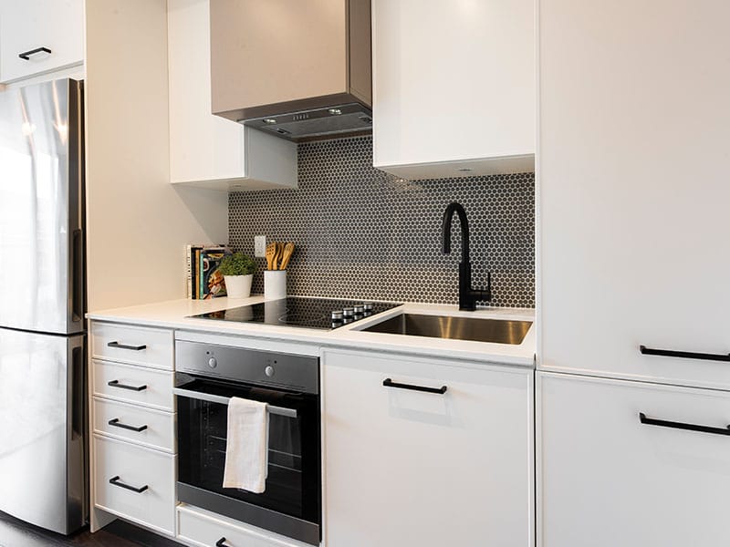The Logan Residence Suites for Rent in Toronto - Daniels Gateway Rental ...